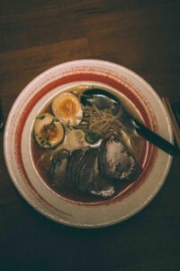 Ramen Nr. 9 mit Rindfleisch im Restaurant Reiwa in Ludwigshafen