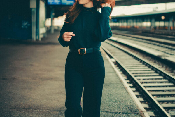 Lu.lebt! LUScene Gizem Shooting am Gleis am HBF