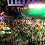 Menschenmenge auf dem Platz der Deutschen Freiheit vor der Bühne auf dem Rheinuferfest 2026